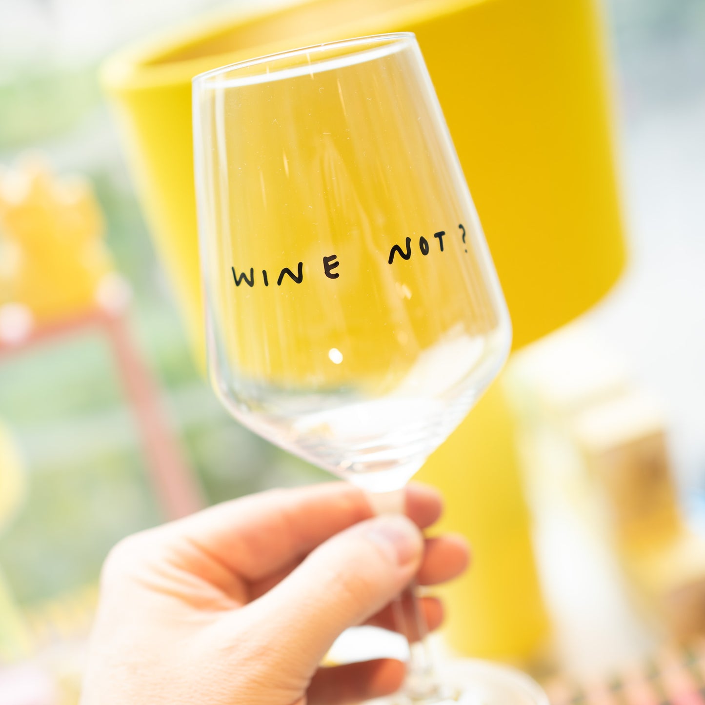 "Wine Not" Weinglas by Johanna Schwarzer × selekkt