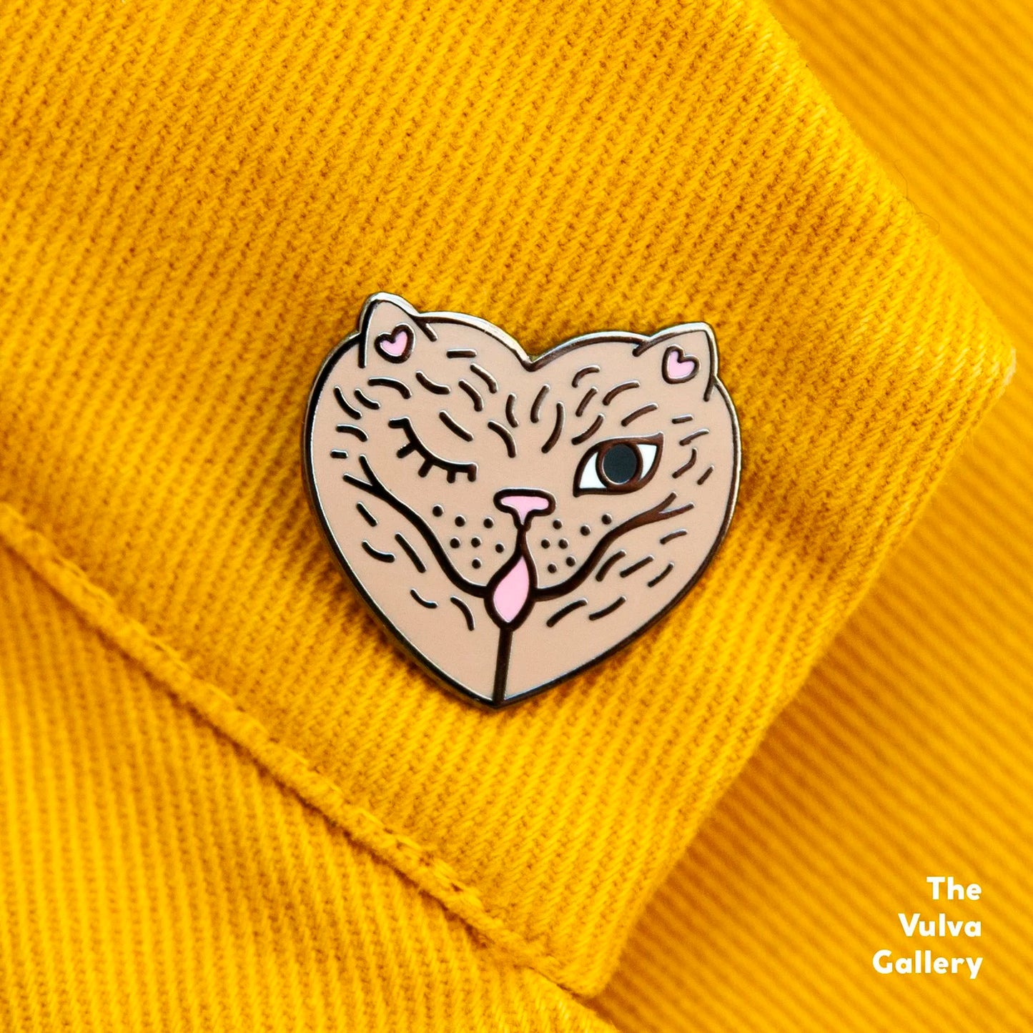 Emaille Pin | Cheeky Vulvacat