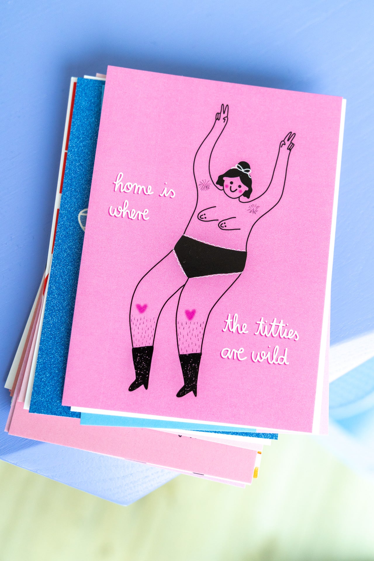 Home is where the titties are wild | Postkarte