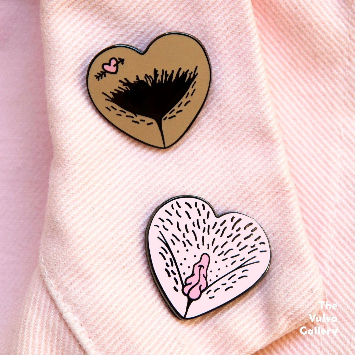 Emaille Pin | Vulva Heart | brown