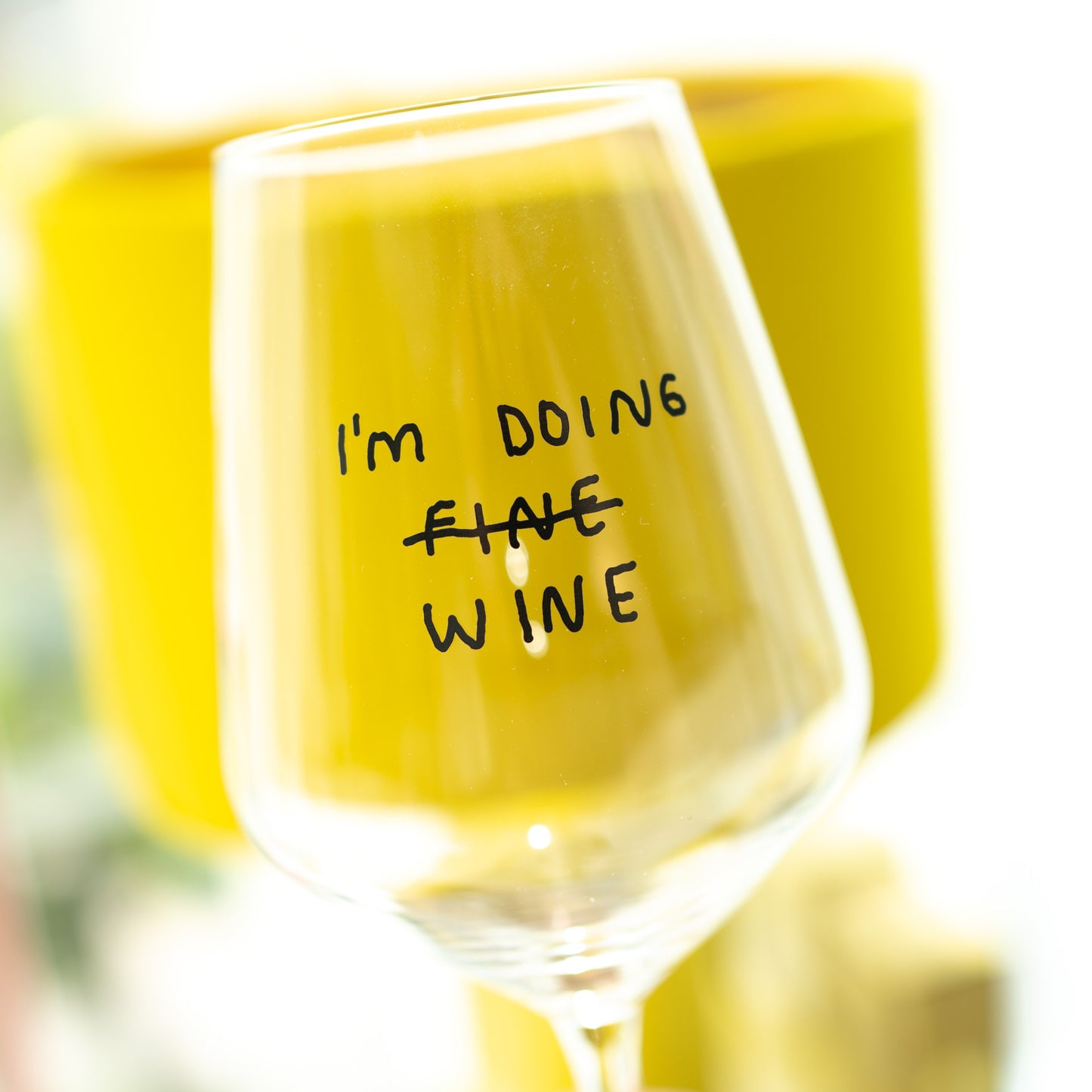 "I'm doing wine" Weinglas by Johanna Schwarzer × selekkt