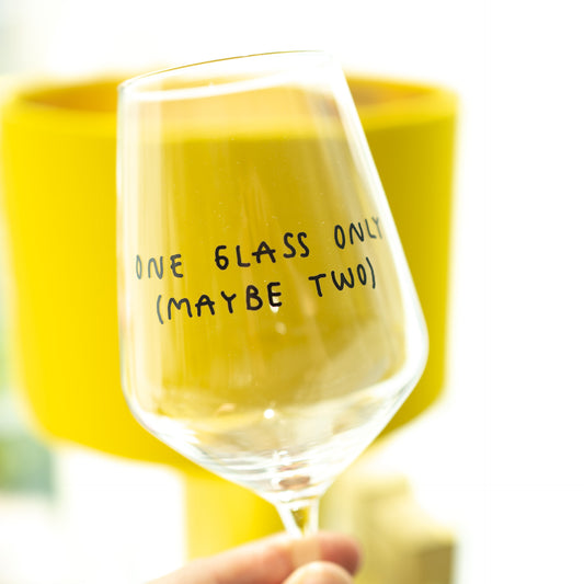 "One Glass Only (Maybe Two)" Weinglas by Johanna Schwarzer × selekkt
