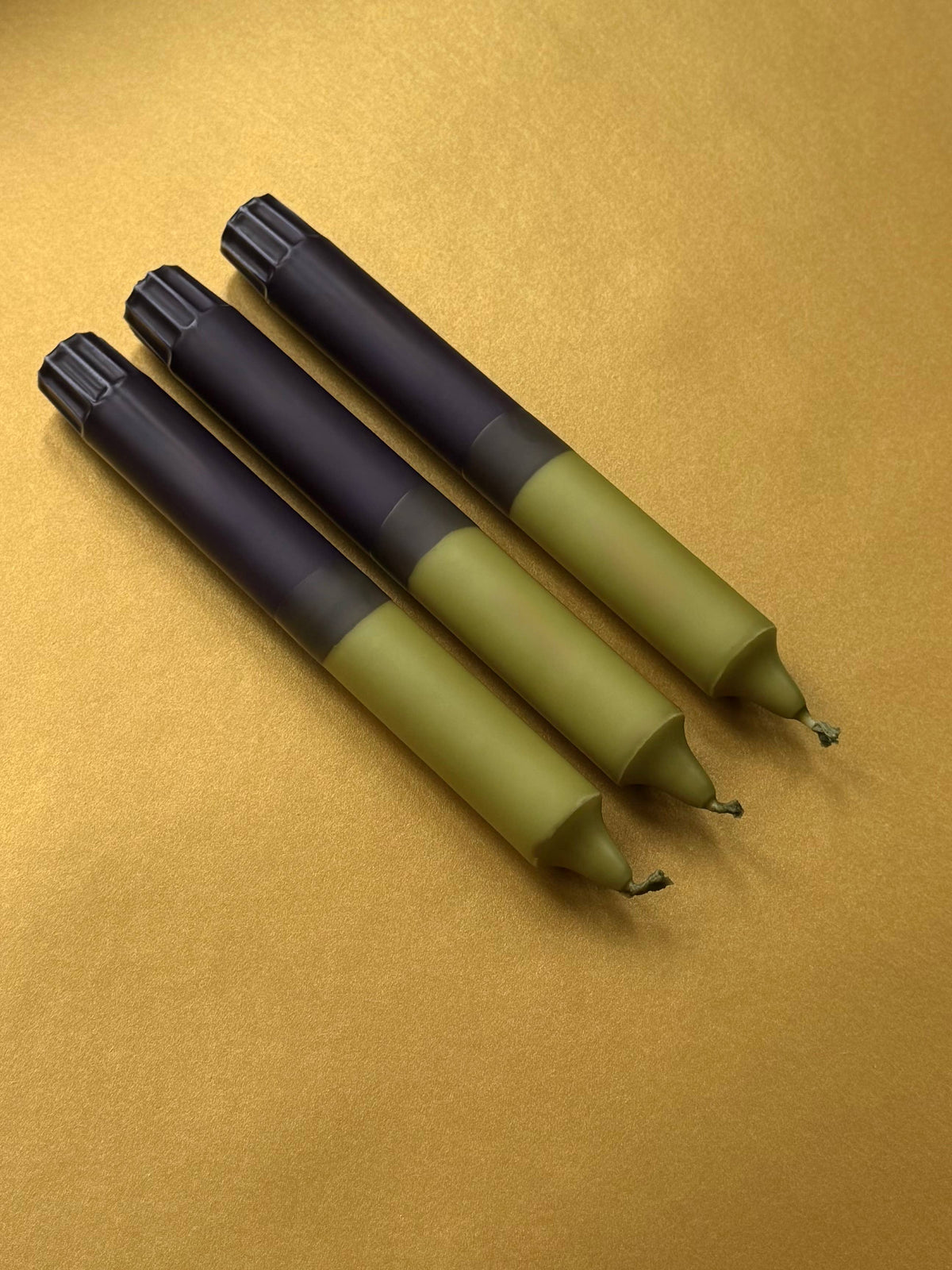 Dip Dye Kerze | waldgrün-schwarz