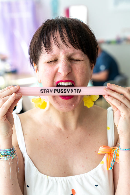 Stabkerze "Stay Pussytiv"
