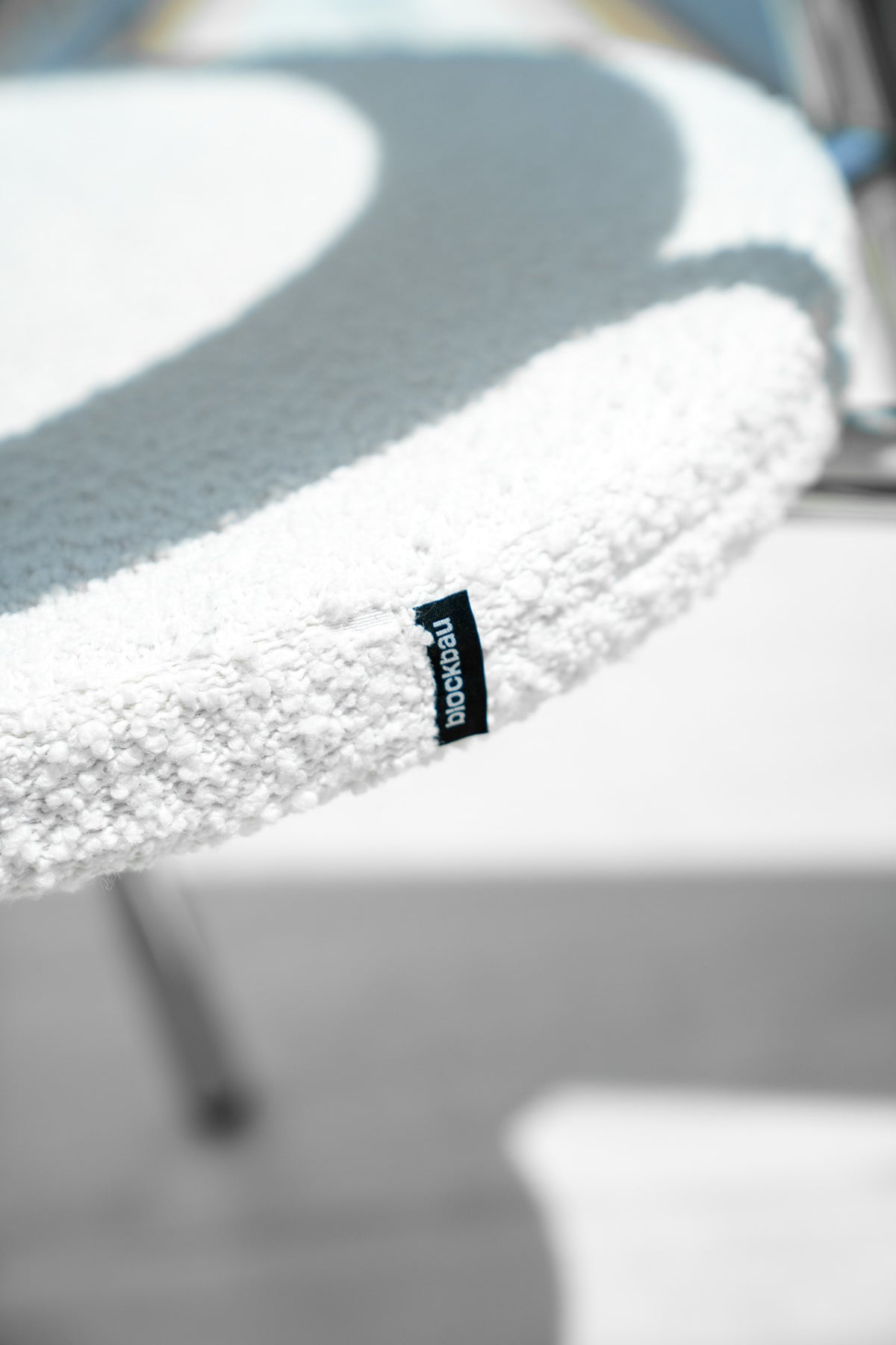 Arm Chair 32 | chrom white teddy
