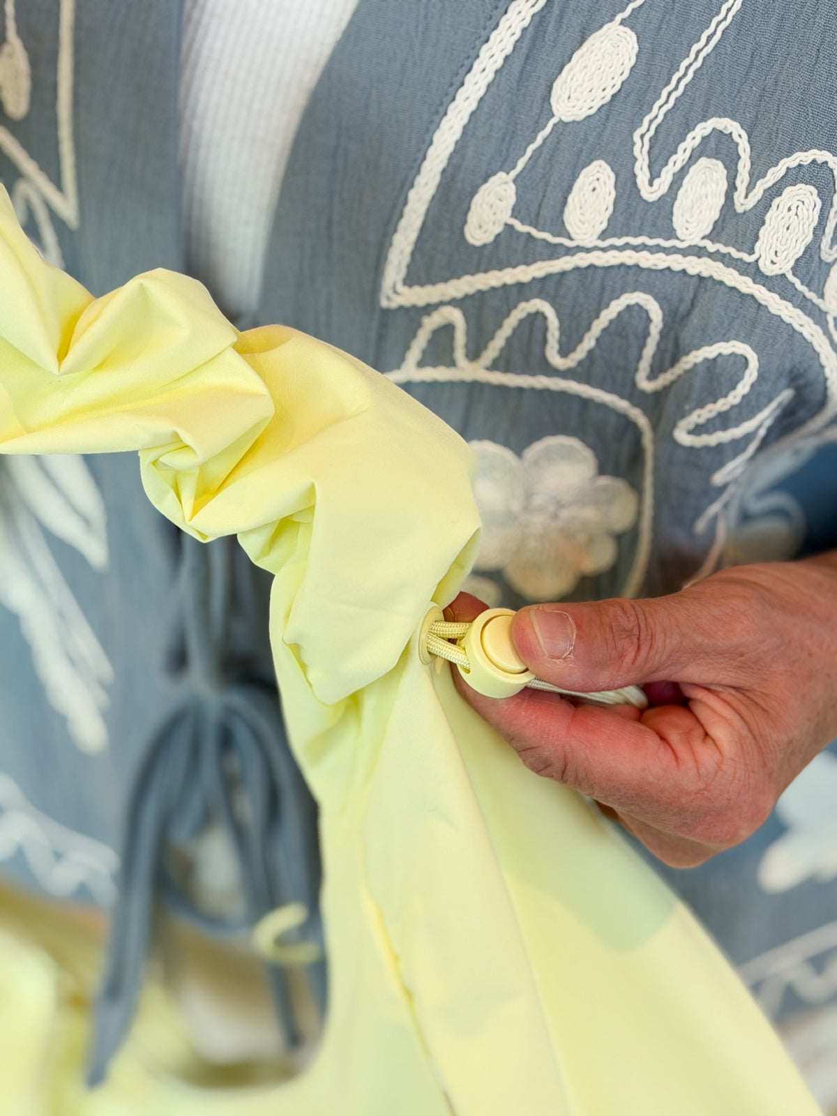 MOON BAG RUFFLE, sea lemon