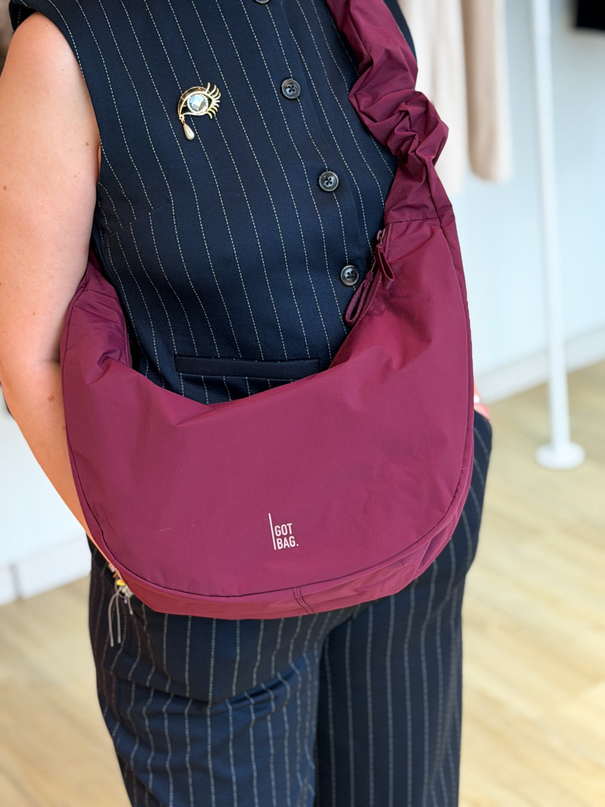 MOON BAG RUFFLE, kraken
